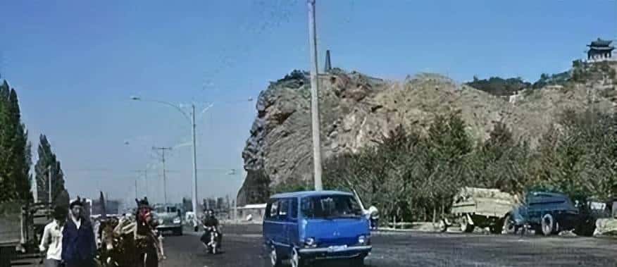 边城寻迹 | 河滩路:流的是车 淌的是歌