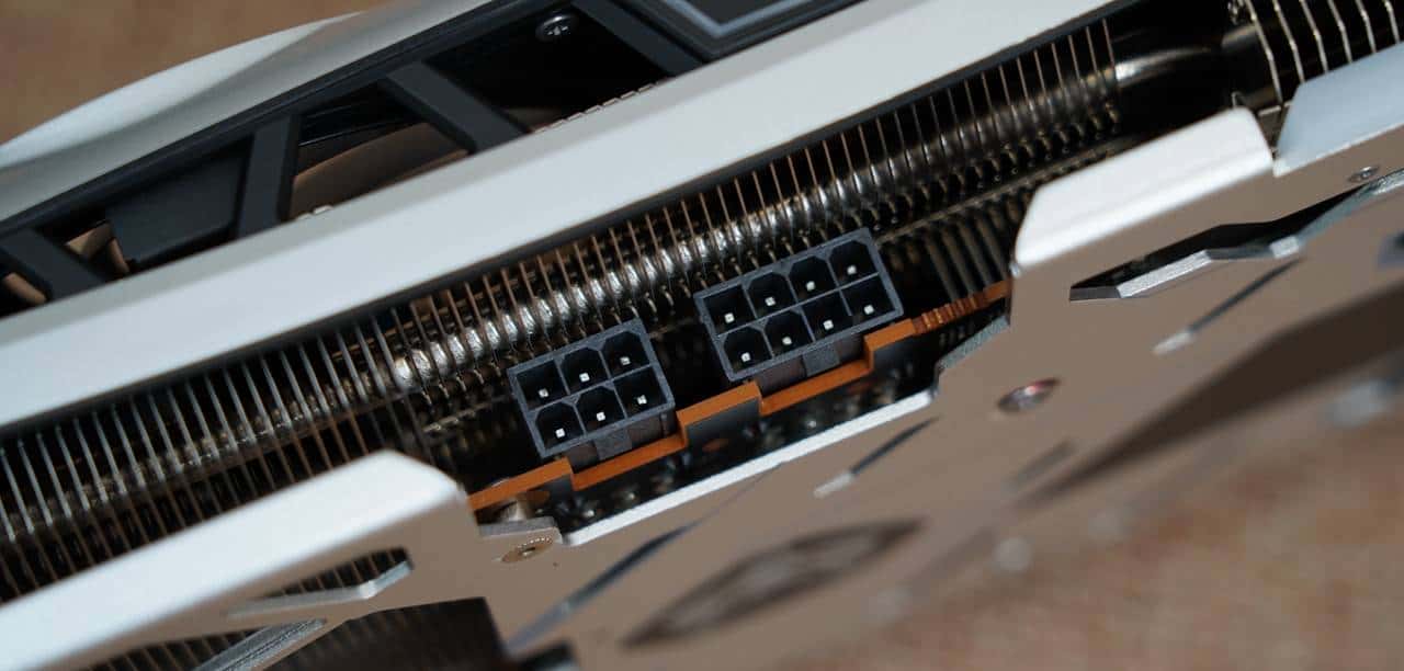 完全白嫖的性能?据说涂了这管防晒乳(FSR),能让显卡越级战斗