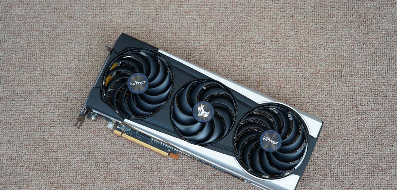 完全白嫖的性能?据说涂了这管防晒乳(FSR),能让显卡越级战斗