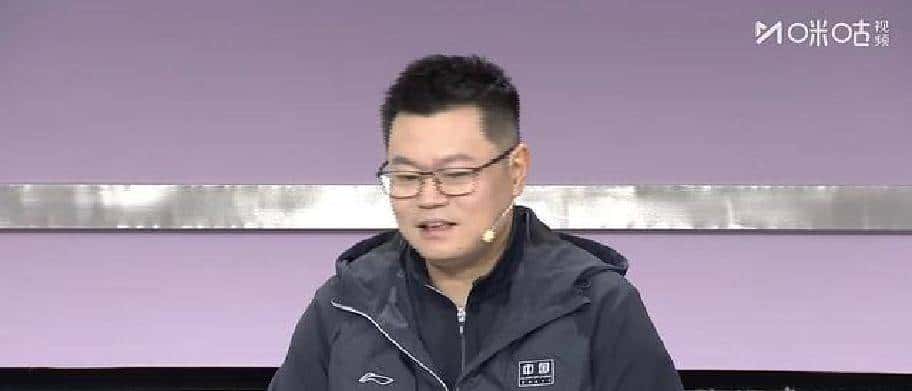 侯英超谈向鹏回看自己解说比赛好几遍喜爱把好日子过成苦日子