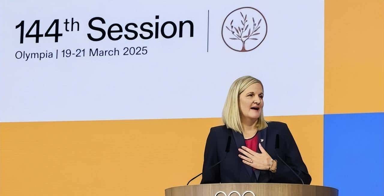 英媒揭考文垂老底:她是巴赫的木偶 津巴布韦最穷时领10万美元奖金