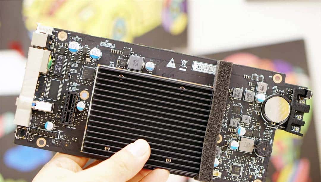 499元N4020、双系统、UHD600，万物皆可黑群晖，T2 PRO变黑群