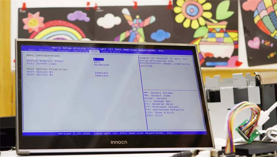 499元N4020、双系统、UHD600，万物皆可黑群晖，T2 PRO变黑群