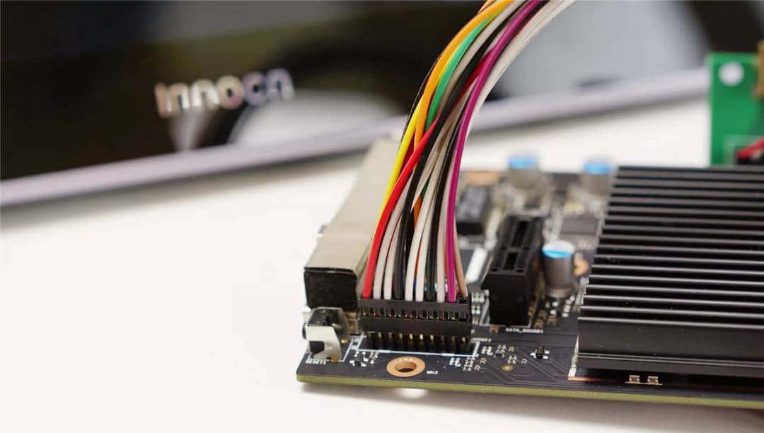 499元N4020、双系统、UHD600，万物皆可黑群晖，T2 PRO变黑群