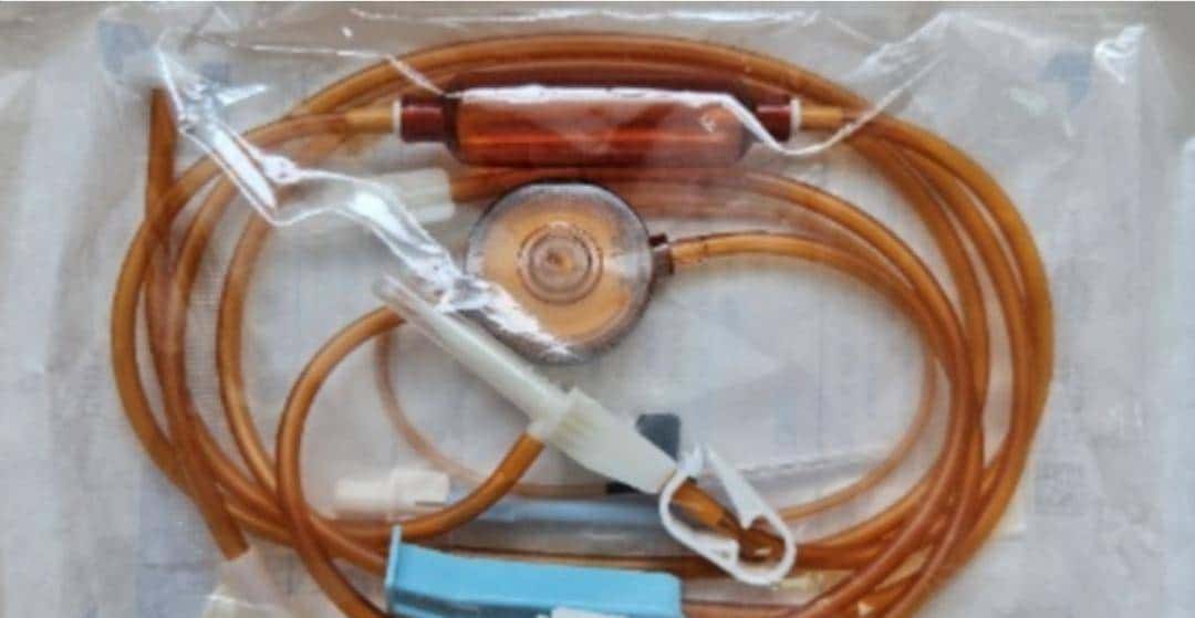 输液时抽出“虾线”状血条，是血栓吗？！我还有救吗……