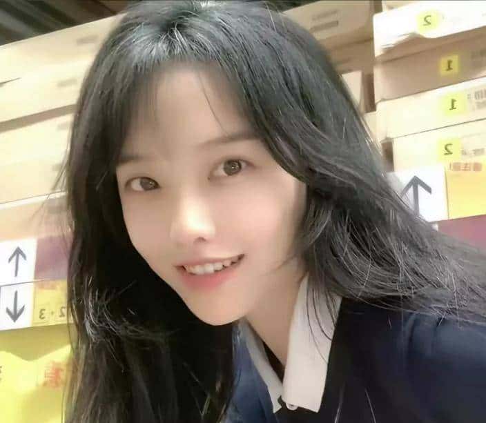 “挖呀挖”黄老师爆火后狂赚百万？网友：挖的是我们的钱包吧？