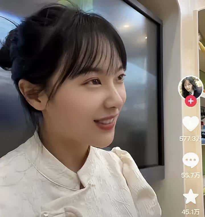 “挖呀挖”黄老师爆火后狂赚百万？网友：挖的是我们的钱包吧？