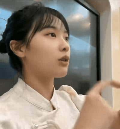 “挖呀挖”黄老师爆火后狂赚百万？网友：挖的是我们的钱包吧？