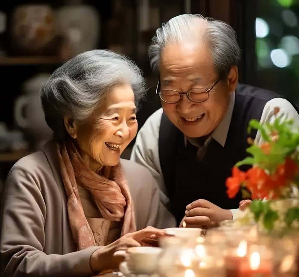 教爸妈把手机字体调大和网上预约看病的简单方法