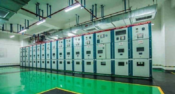 电工入门核心：电容、电阻、电感三大元件原理解析