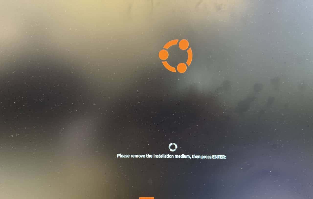 Ubuntu在强制重启后出现问题，---[ end kernel panic - not syncing: Attempted to kill init! exit code=0x00000100]-