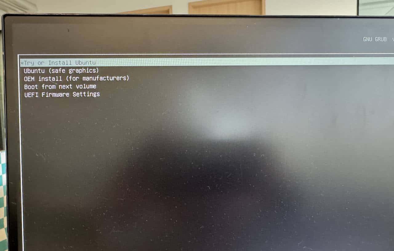 Ubuntu在强制重启后出现问题，---[ end kernel panic - not syncing: Attempted to kill init! exit code=0x00000100]-