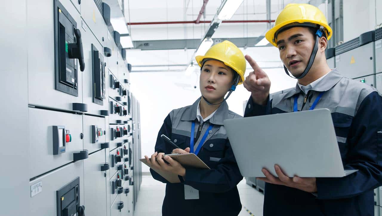 “所有岗位都能混进去再学”？技术岗位的残酷真相