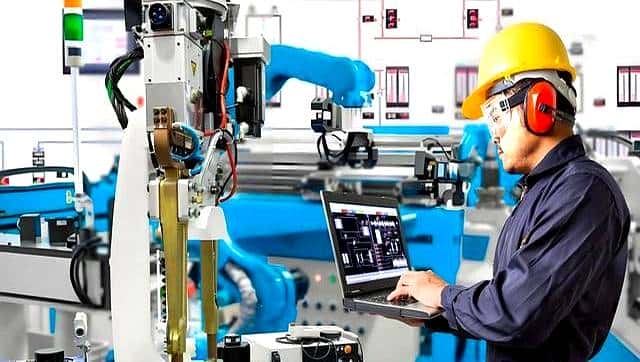 机械工程师3步逆袭:从月薪5千到年薪50万,避开80%人踩的坑!