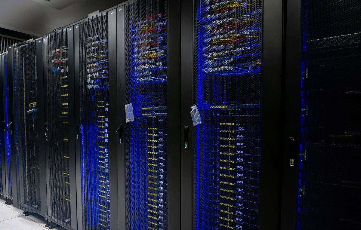 内存市场为何如此疯狂？减产囤货、资本黄牛炒作背后四大缘由