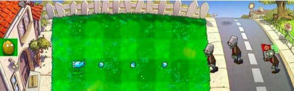 用 Java 语言,写一个植物大战僵尸简易版