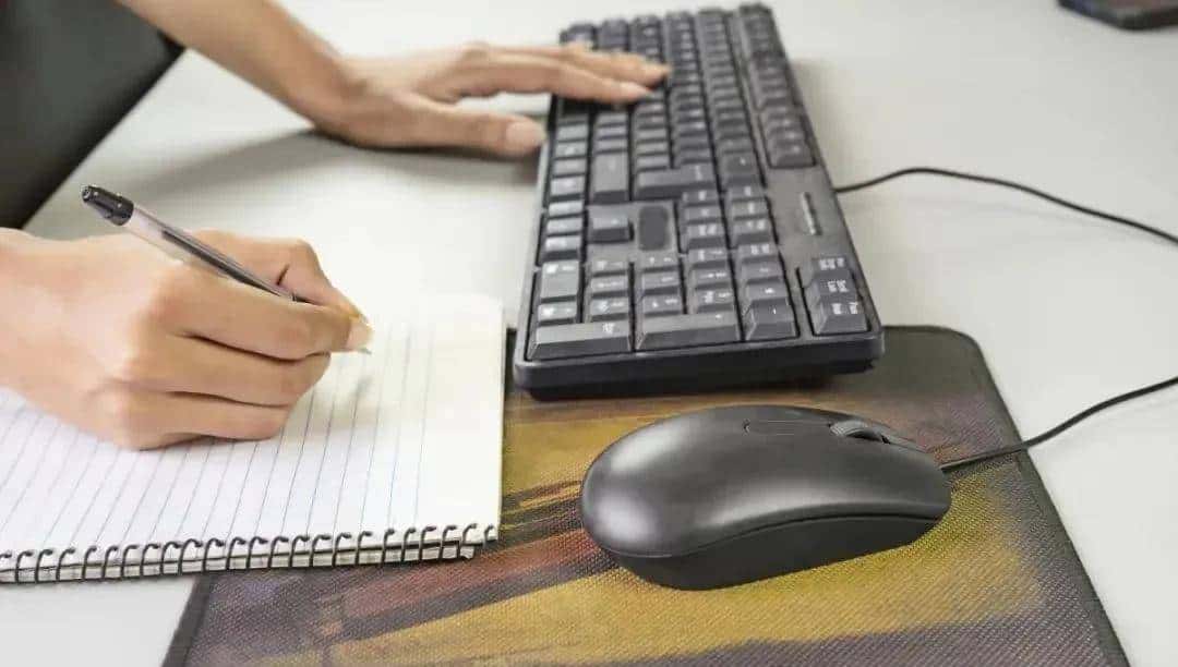 电脑键盘打字不显示字出来怎么办?解决方法在这里,必定能帮到你