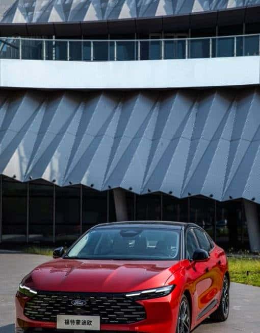 焕新蒙迪欧实测 261马力适配驾趣与家用场景