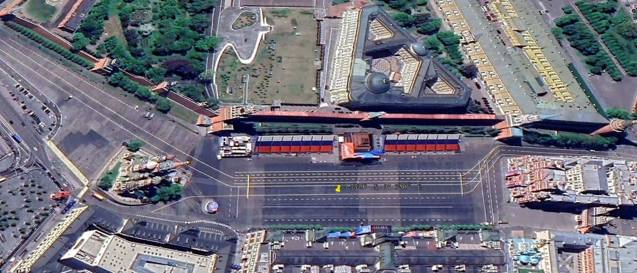 全球面积最大的10个广场的经纬度坐标