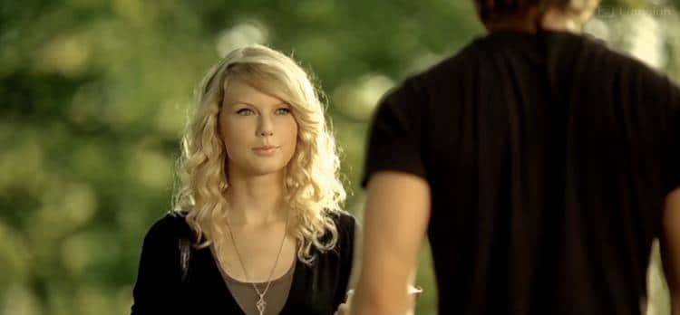 十几年了,霉霉怎么越来越红