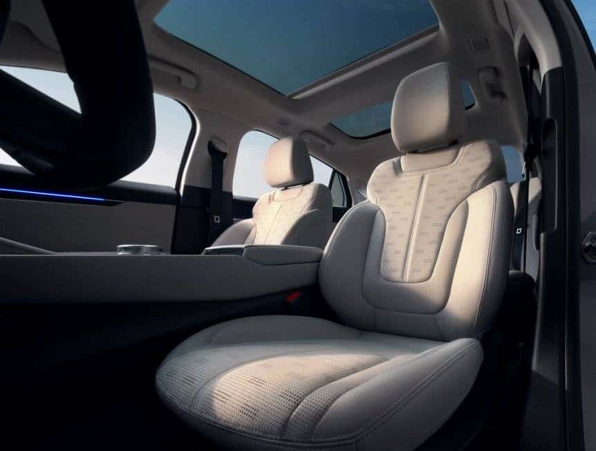 焕新蒙迪欧实测 261马力适配驾趣与家用场景