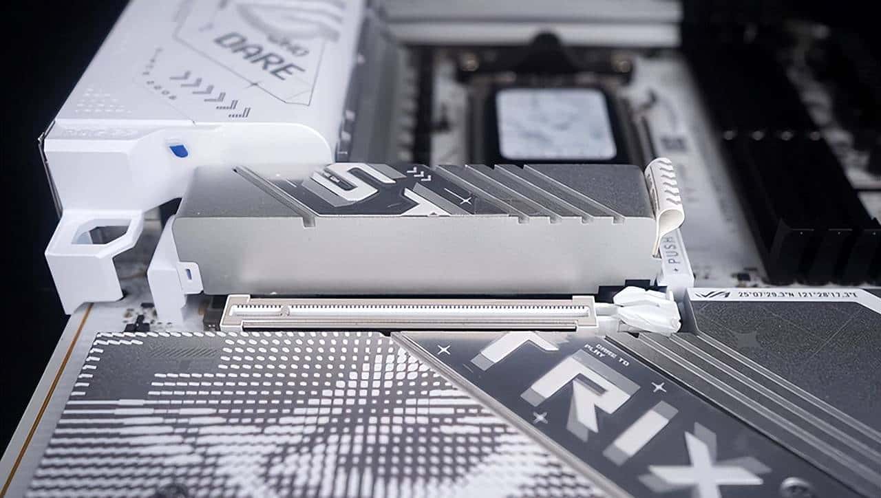 让主板I/O接口触手可及! SSUPD 星舰 Xhuttle 右侧形态装机方案展示