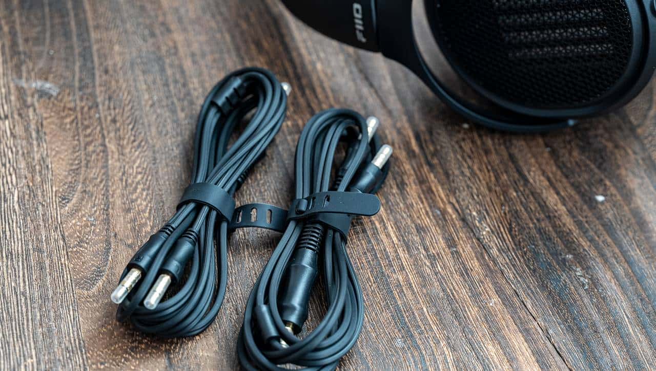 飞傲＆翡声 JT7：几百块的“正经平板头戴”？