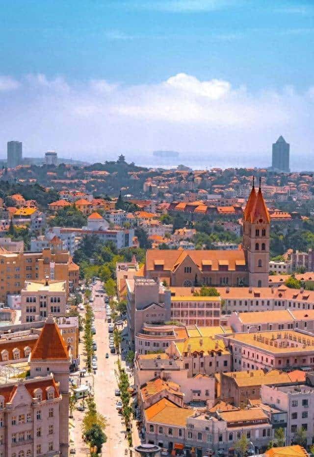 去了7趟还没腻，这个全国幸福感排名第三的海滨老城，好吃又好逛