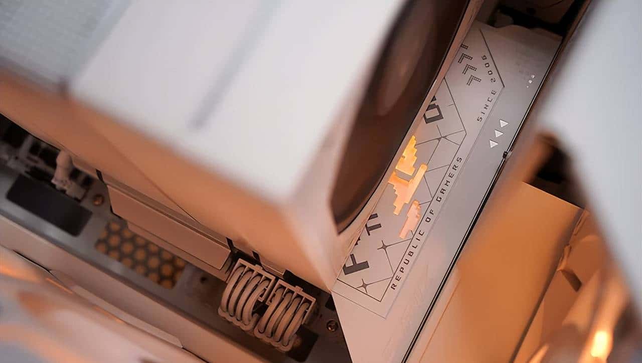 让主板I/O接口触手可及! SSUPD 星舰 Xhuttle 右侧形态装机方案展示