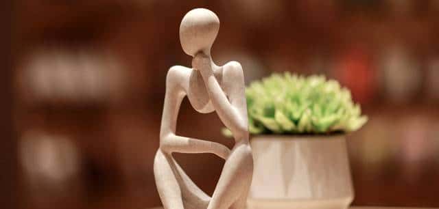 别再写“撞款文”！5个核心招避开同质化让你的文字既好懂又戳心