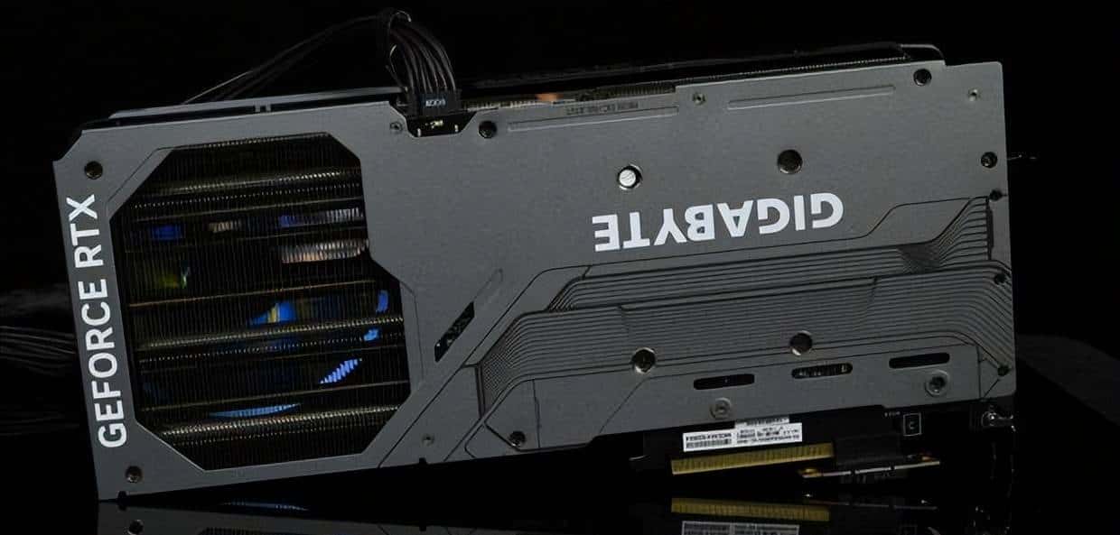 RTX4080显卡DLSS3测试详解：画质不变帧数提升40%