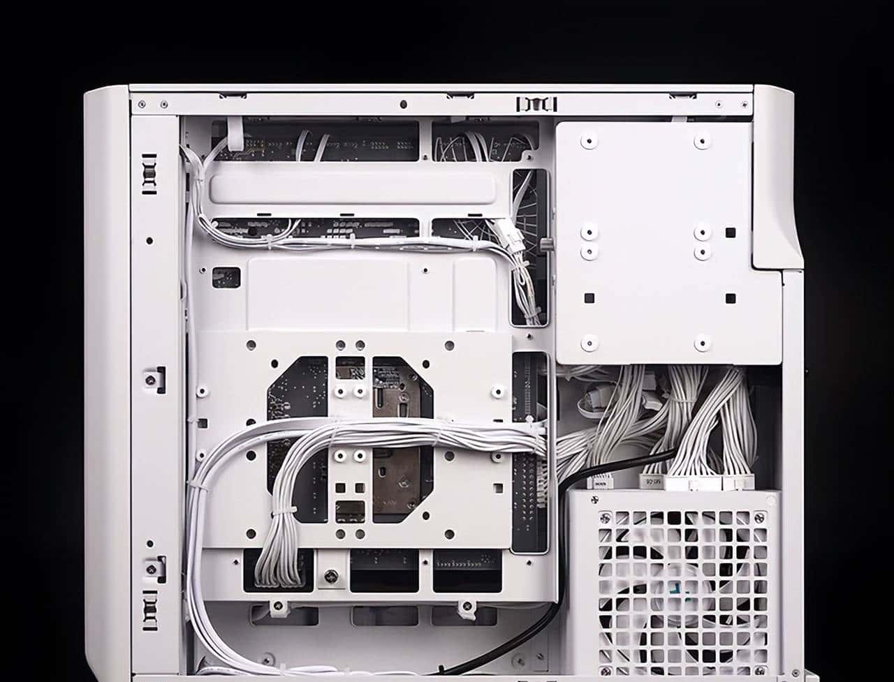 让主板I/O接口触手可及! SSUPD 星舰 Xhuttle 右侧形态装机方案展示