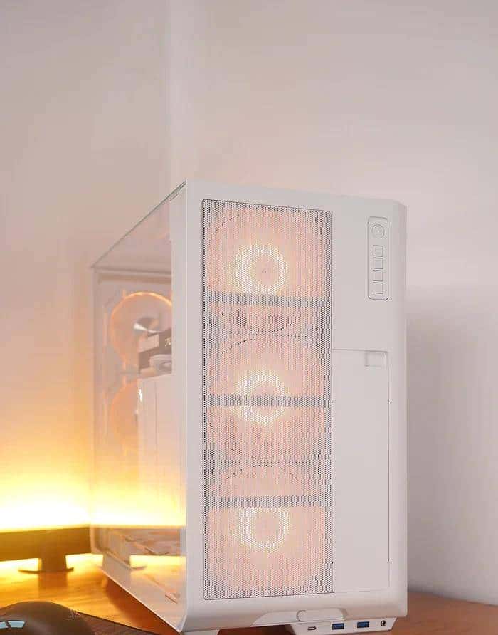 让主板I/O接口触手可及! SSUPD 星舰 Xhuttle 右侧形态装机方案展示