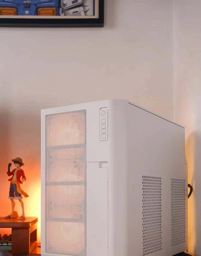 让主板I/O接口触手可及! SSUPD 星舰 Xhuttle 右侧形态装机方案展示