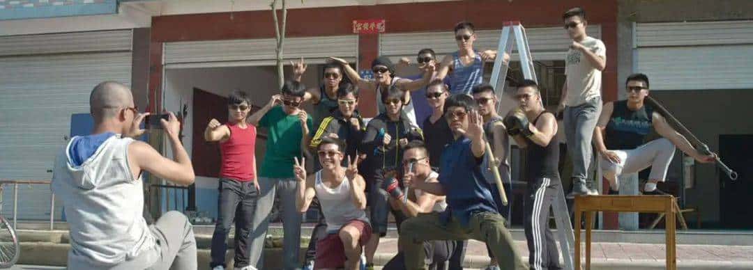 横店往事：戏子、骗子与鬼子