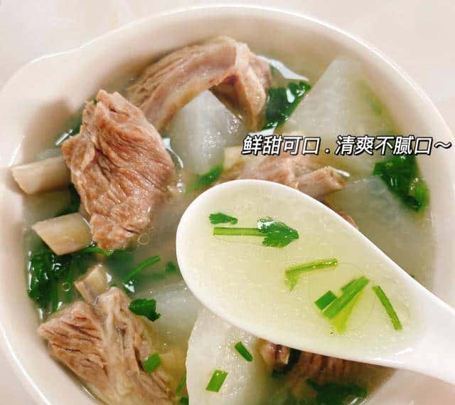 冬天常吃这4样,一吃润燥,二吃驱寒,三吃补气血,四吃强免疫!