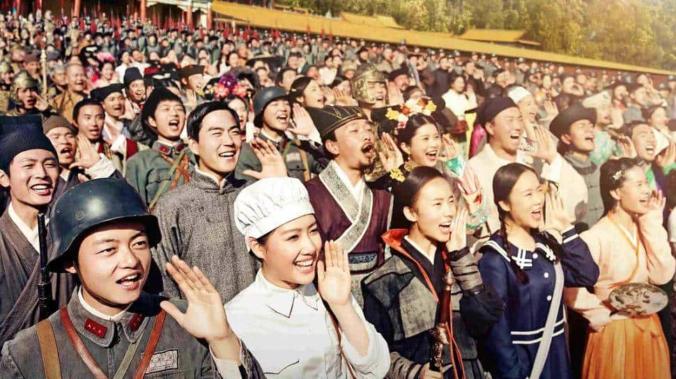 横店往事：戏子、骗子与鬼子