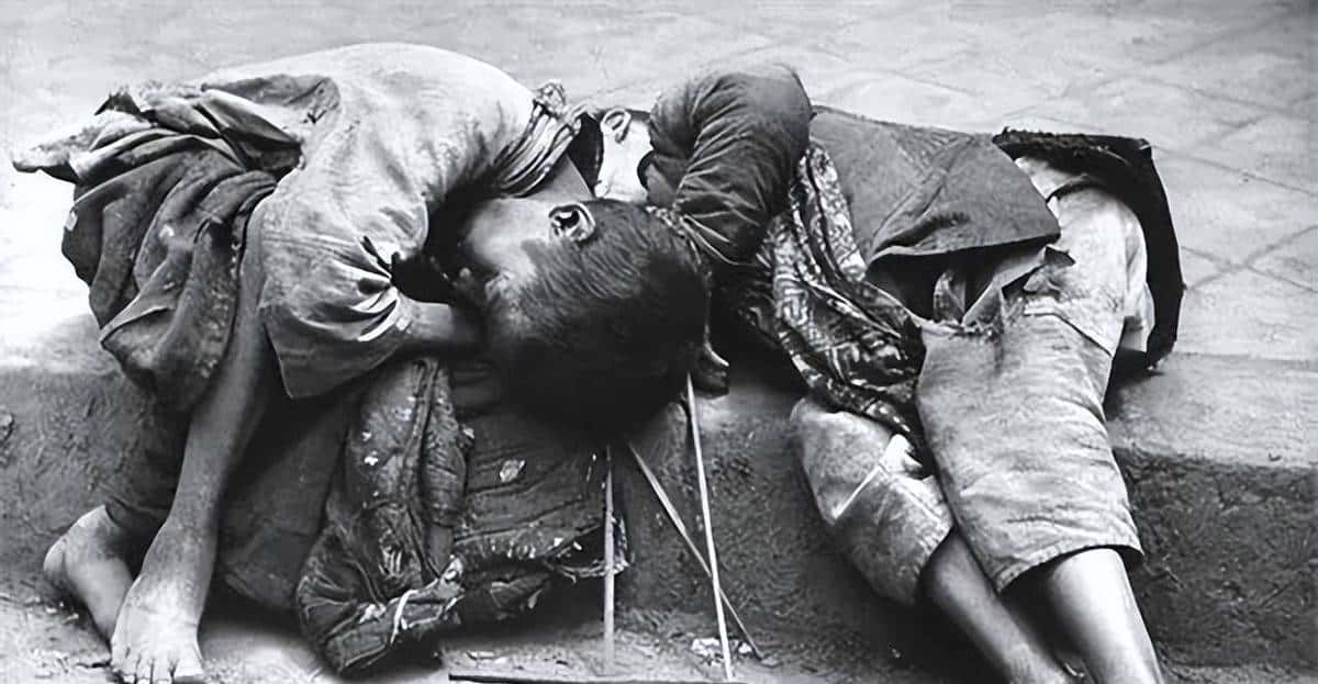 1942河南大饥荒：赤地千里时，老蒋到底有没有救灾的心？