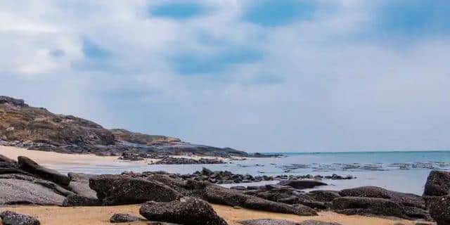 未经批准！珠海男子带锄头登无人岛，被抓后现场查获“牛大力”