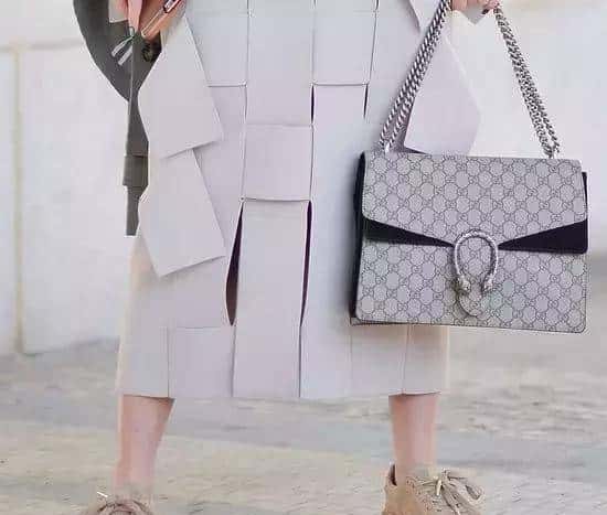 杨幂小贝的65元布鞋,刘雯最新款网红鞋,17年这些运动鞋要火