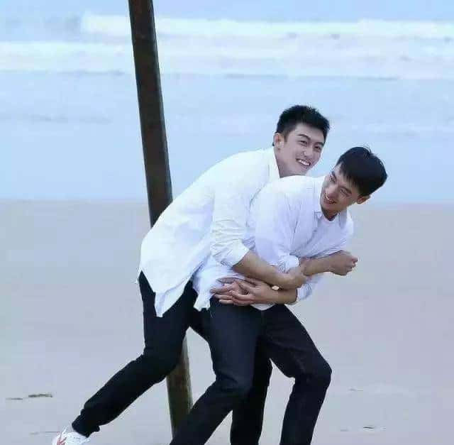 杨幂小贝的65元布鞋,刘雯最新款网红鞋,17年这些运动鞋要火