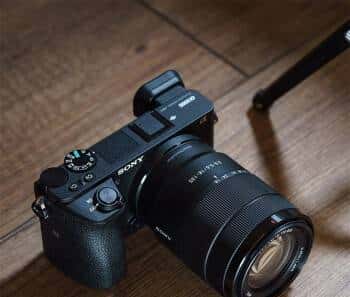 富士 X-Pro2 凭啥成街拍 “永动机”?十年老炮的三大硬核优势