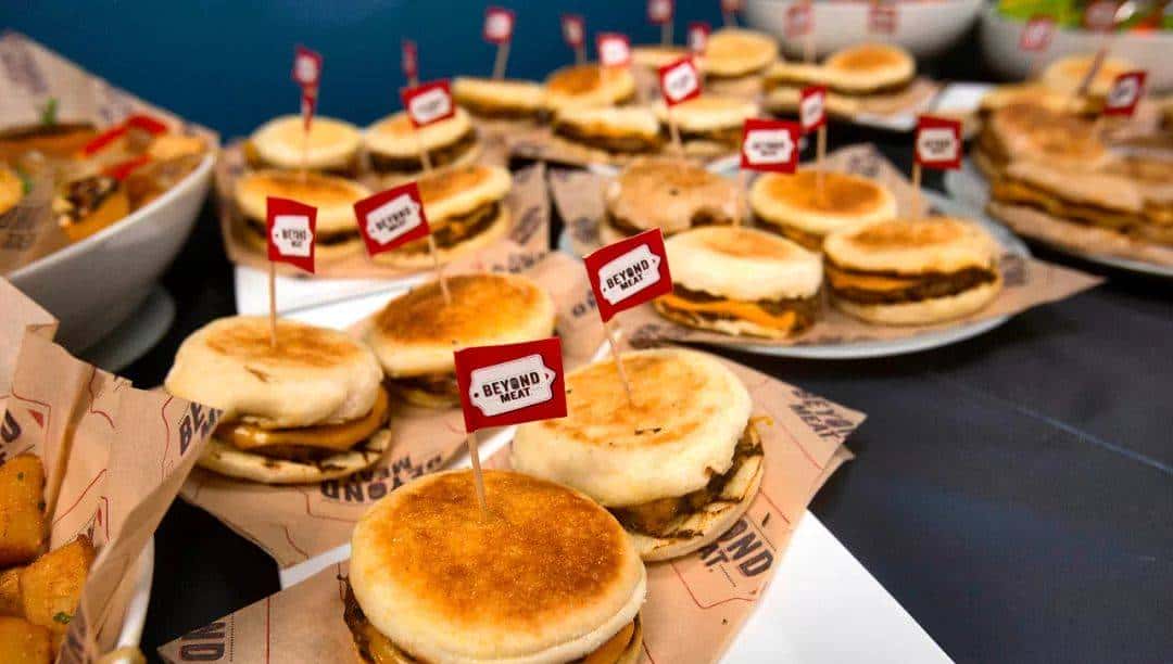 中国早就有豆腐了，还要“人造肉”干什么？外国的人造肉跟中国的素肉有什么区别？