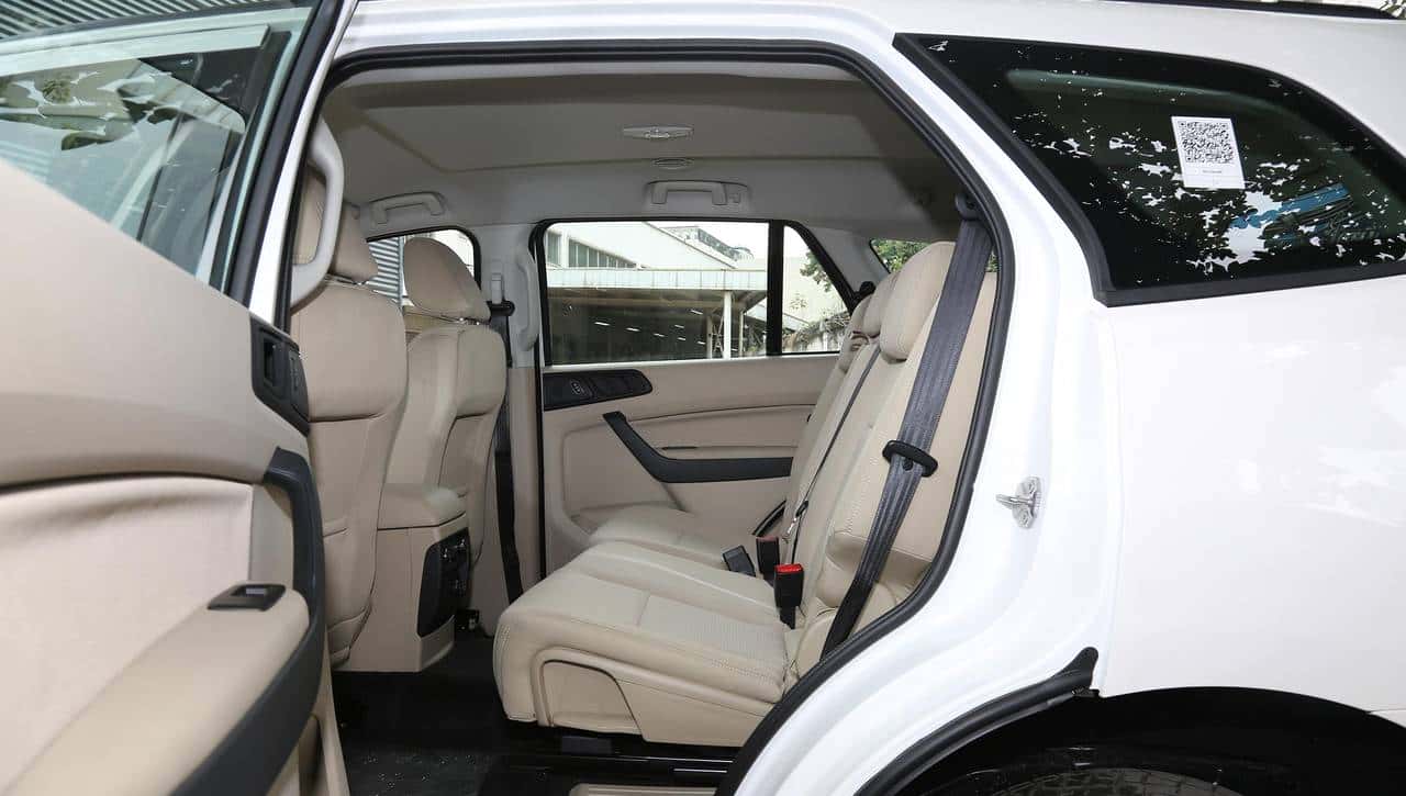 露营博主提福特撼路者：2年实测，越野露营顶用吗？