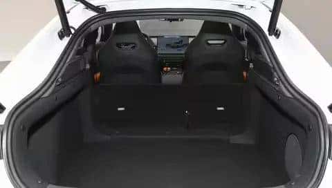 颜值超能打，配置拉满，试驾长安UNI-V三代，很给力