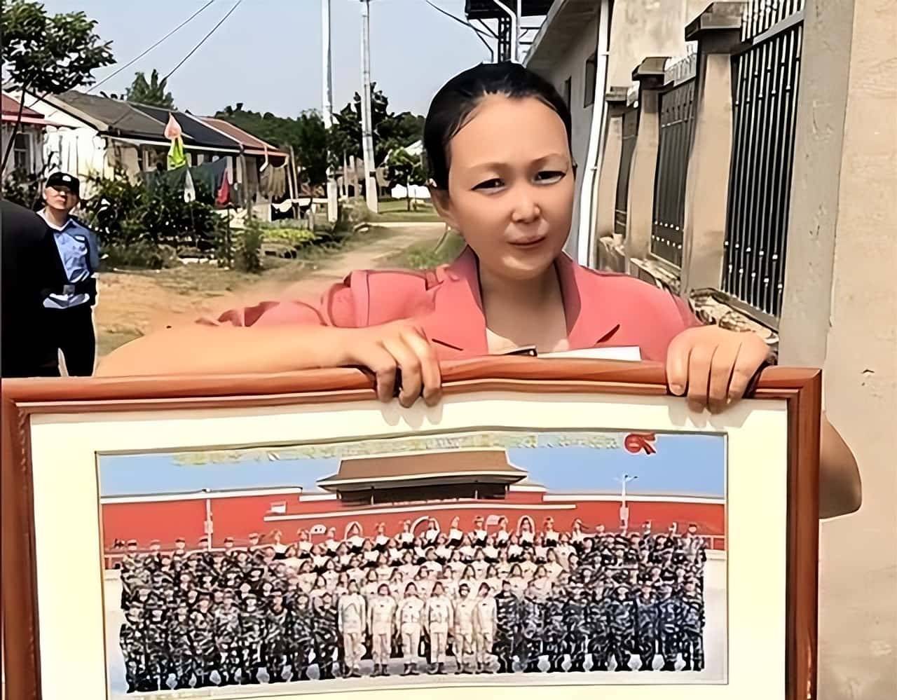 安徽一癌患三代军人家遭邻居挖粪坑门前 调解多次无果儿子被迫填坑