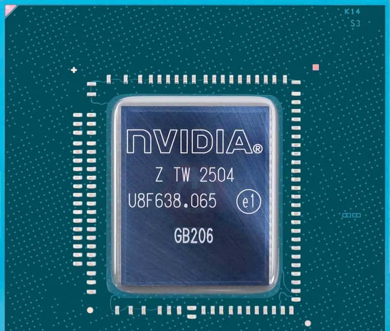 RTX 5060移动版 VS RTX 5060桌面版,性能差距有多大?游戏测试出炉