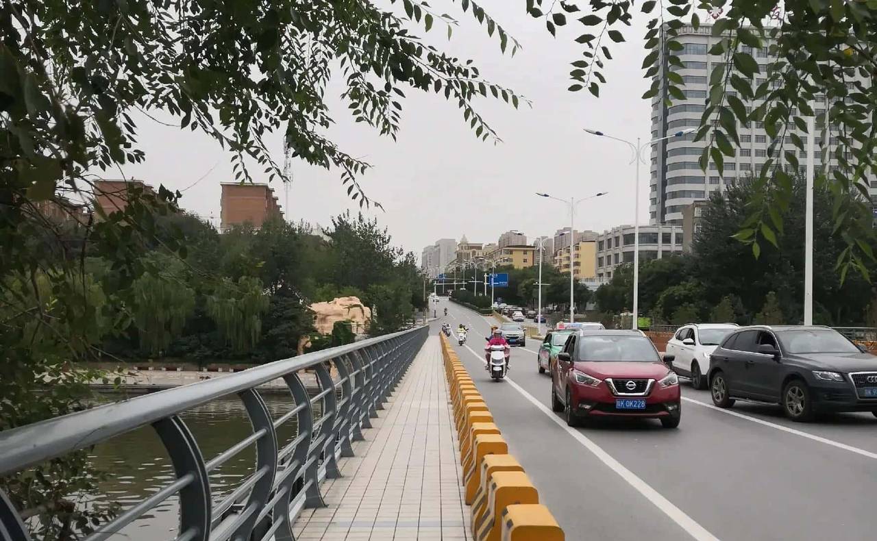 与put有关的短语及例句!