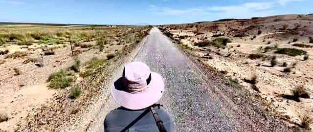 我在期待刘伟元骑行墨脱更新之际,刷到赵朔置顶离开墨脱的视频