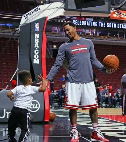 父亲节到来 盘点NBA赛场上的萌爸